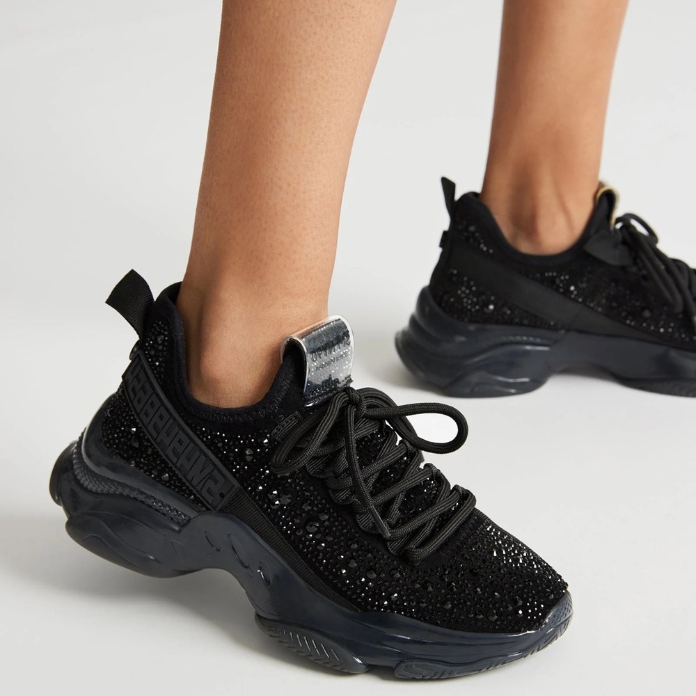 MAXIMA Black Sparkly Steve Madden sneakers